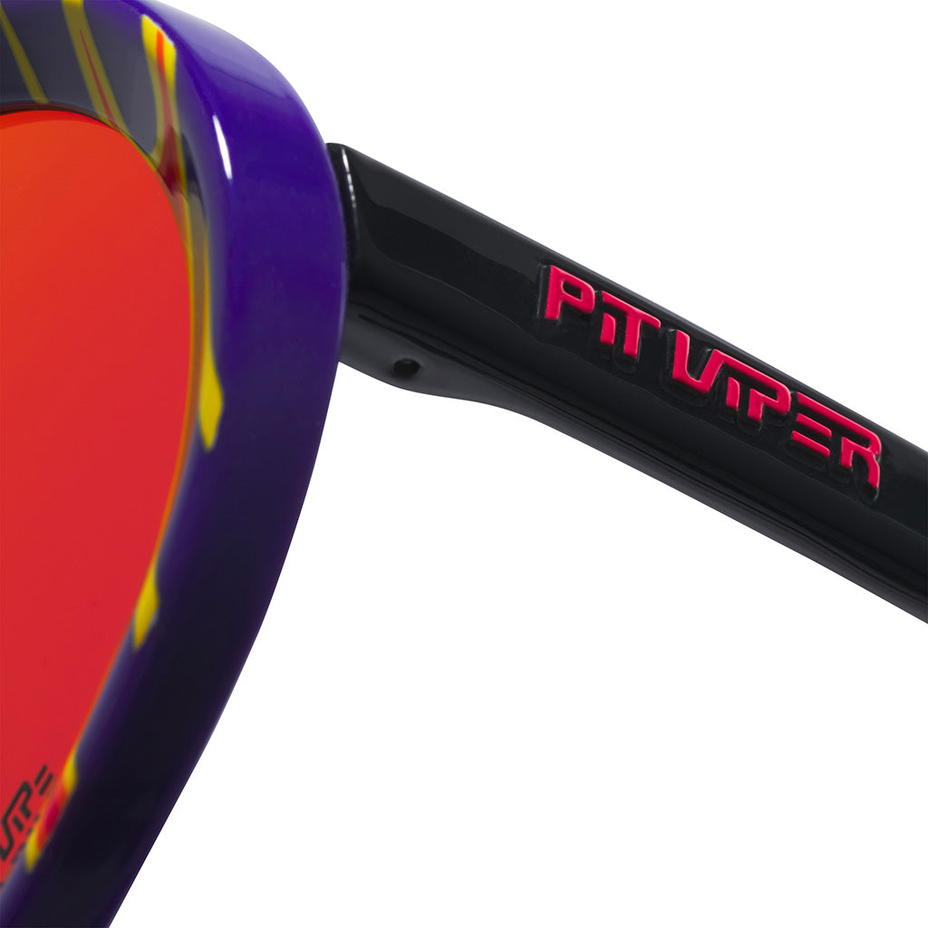 Admirer_combustion_product_8_detail_632a7b45-af83-457d-91c2-4fdfad412f15.jpg