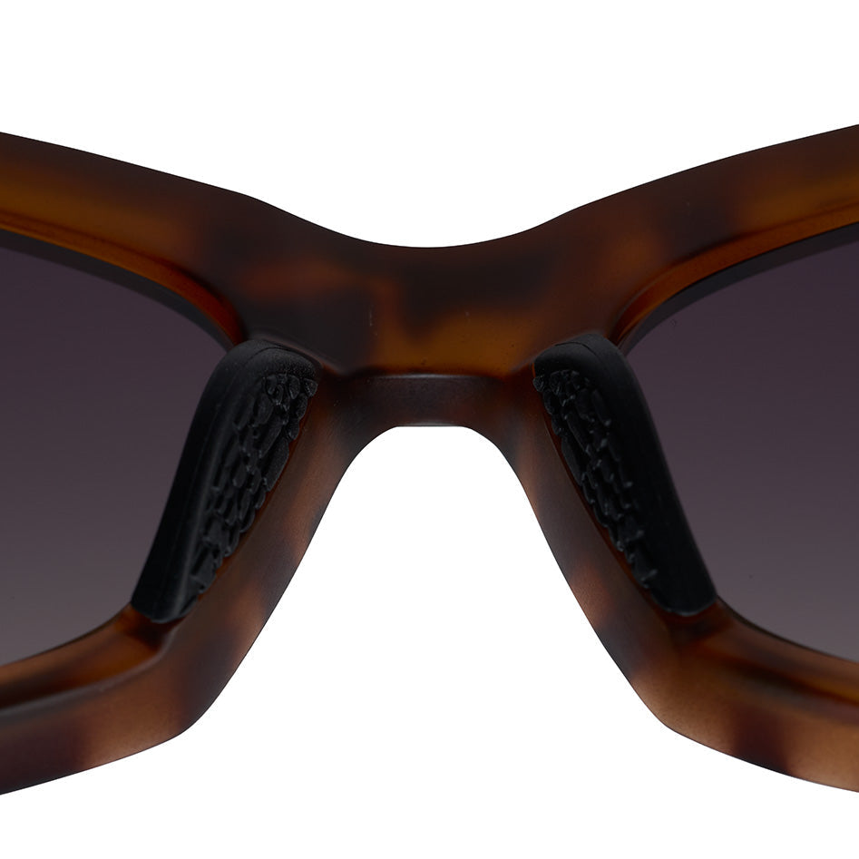 Clawdia_landlocked_product_6_detail.jpg