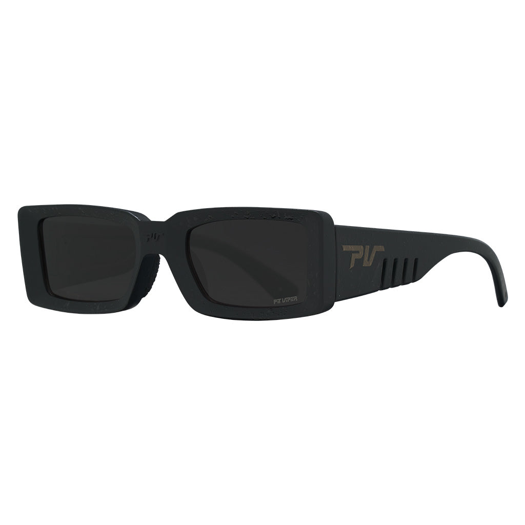 Lowbones_blacking_out_product_3_3qtr_l_09a94261-4744-4e64-842a-dec7b58fd857.jpg