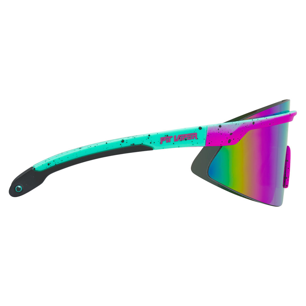 Skysurfer_artificial_product_.4_right_d8882194-3dd5-43e0-b79a-5ac1aa7cbec6.jpg