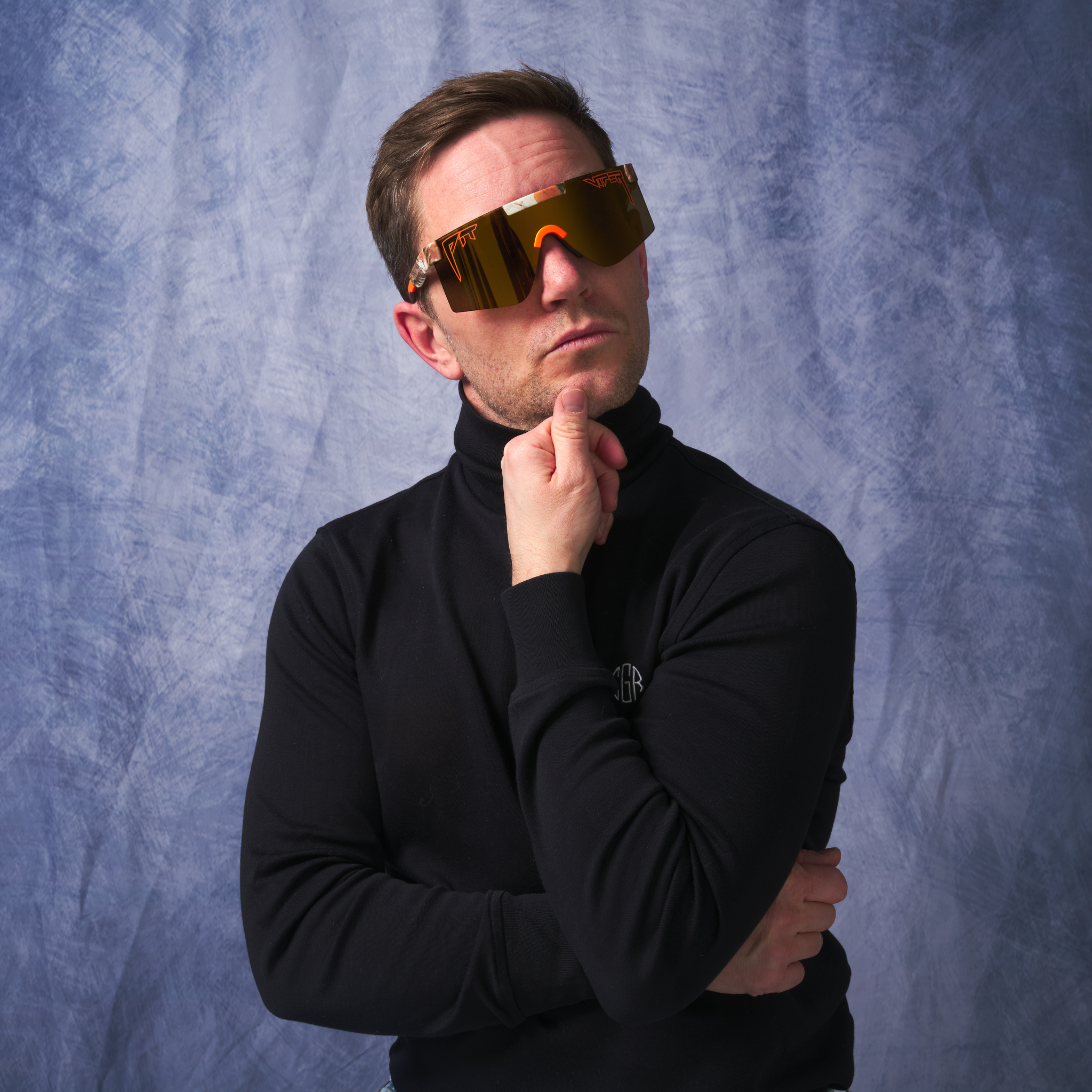 actualbush-original-2.0-regular-hdpv-polarized-gold-lifestyle.png