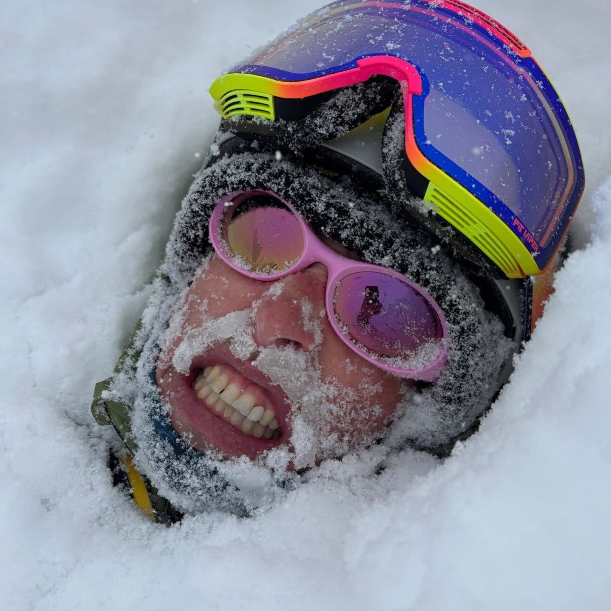 juicy_slammer_snow_lifestyle-1.png