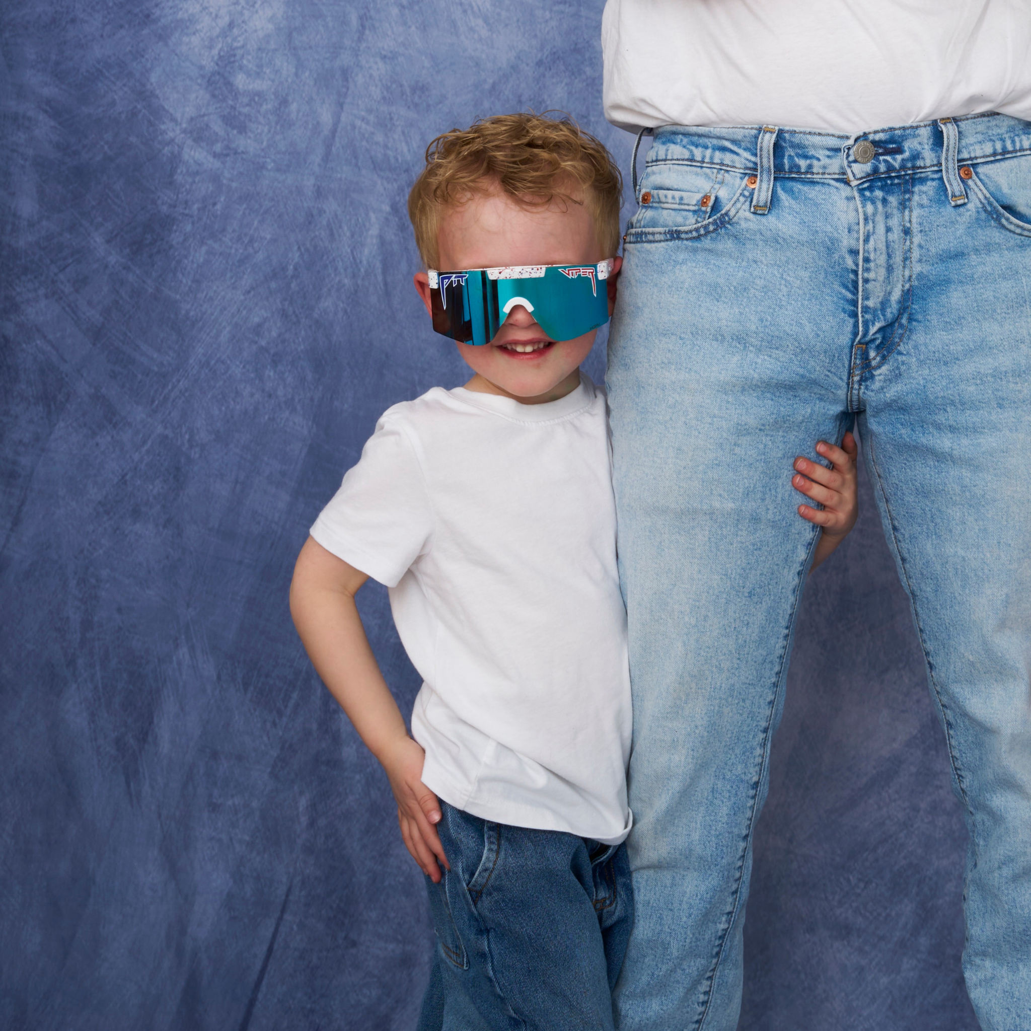 merika_junior_son_lifestyle_1.png