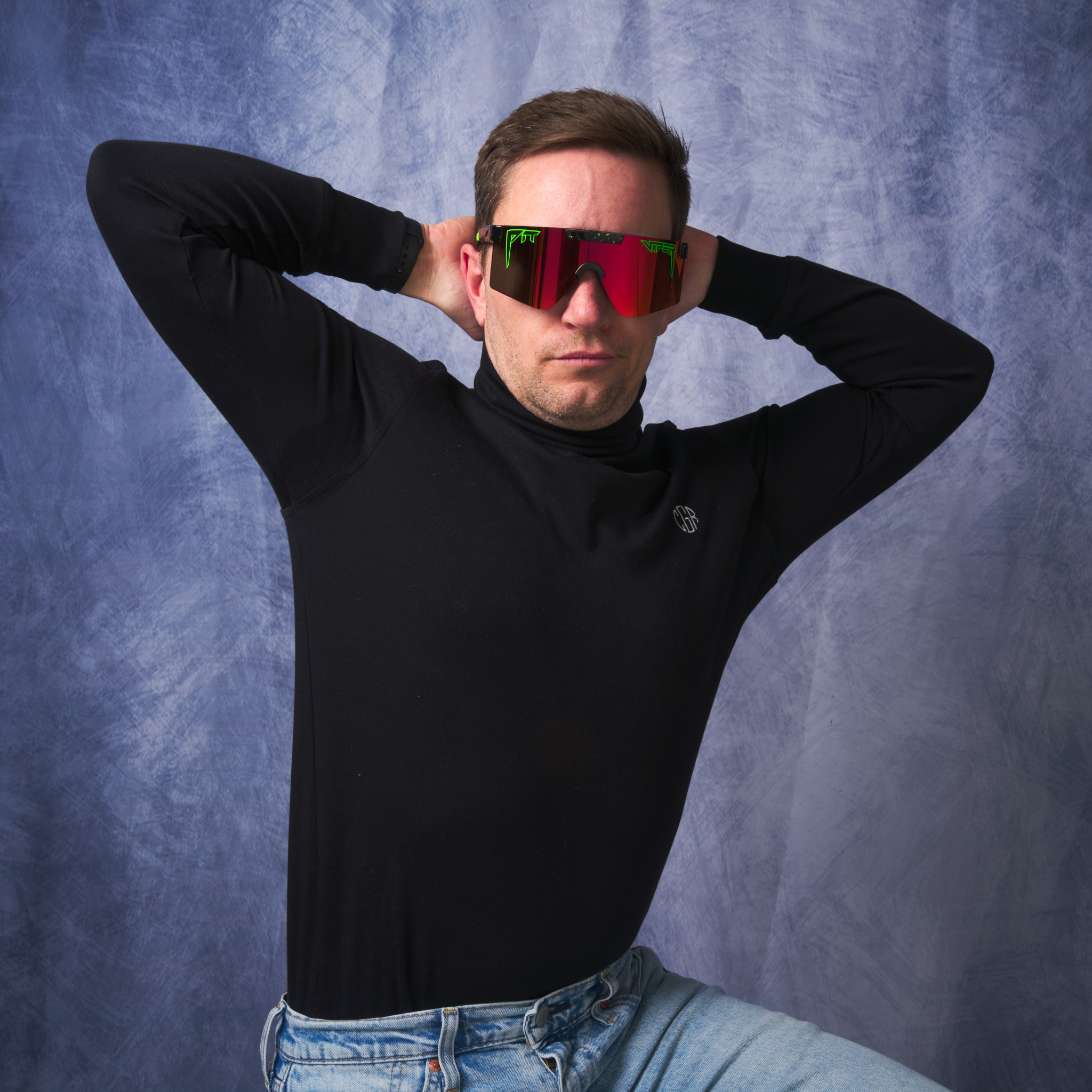 monsterull-original-2.0-regular-hdpv-polarized-orange-lifestyle.png