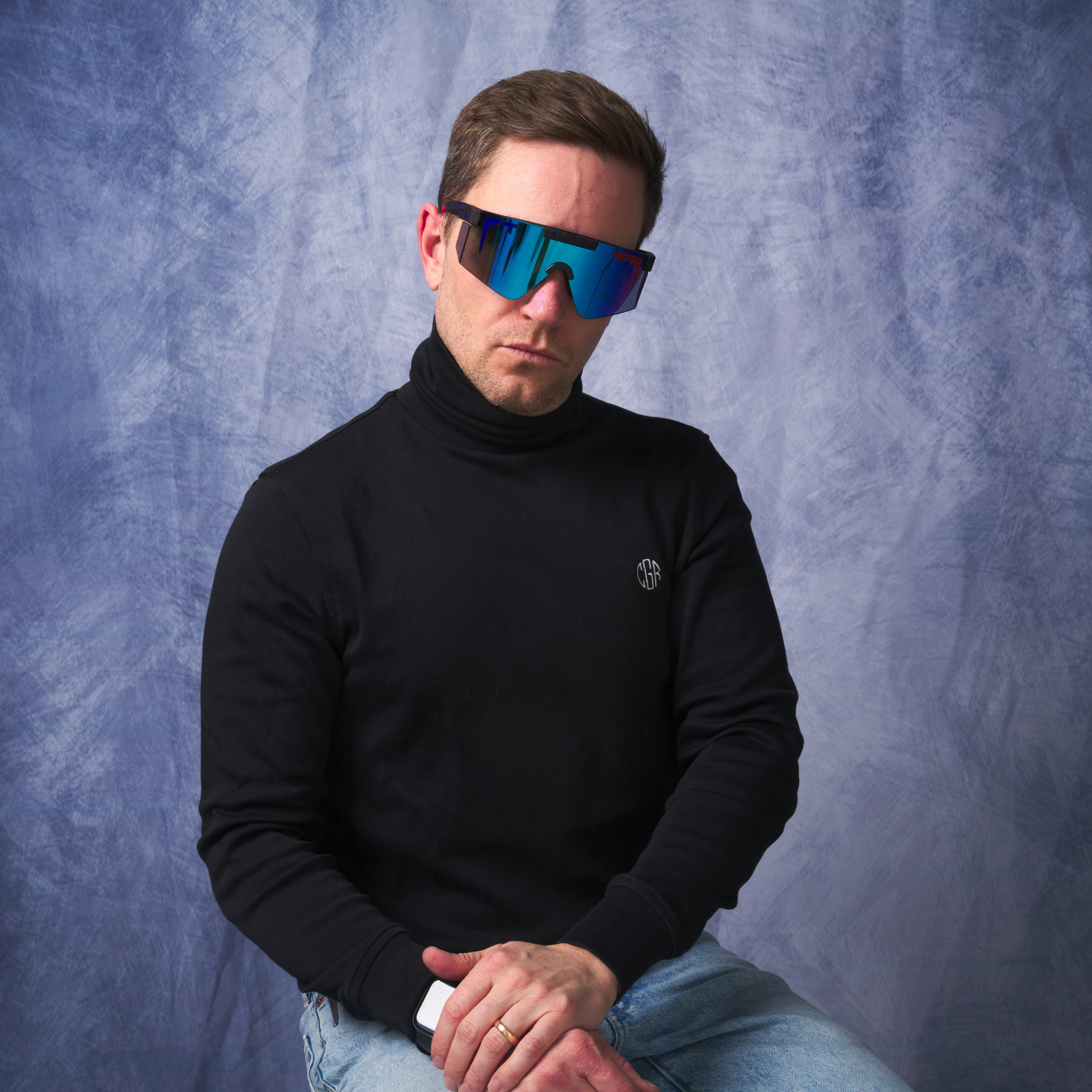 peacekeeper-original-2.0-regular-z87-blue-lifestyle.png