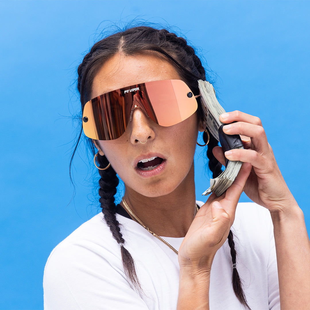 rose-limo-lifestyle_0000_PV_May_NewColors_Studio_AdamClark_0071_f4e1b9be-acfc-4d27-a53f-7ce8ab17161b.jpg