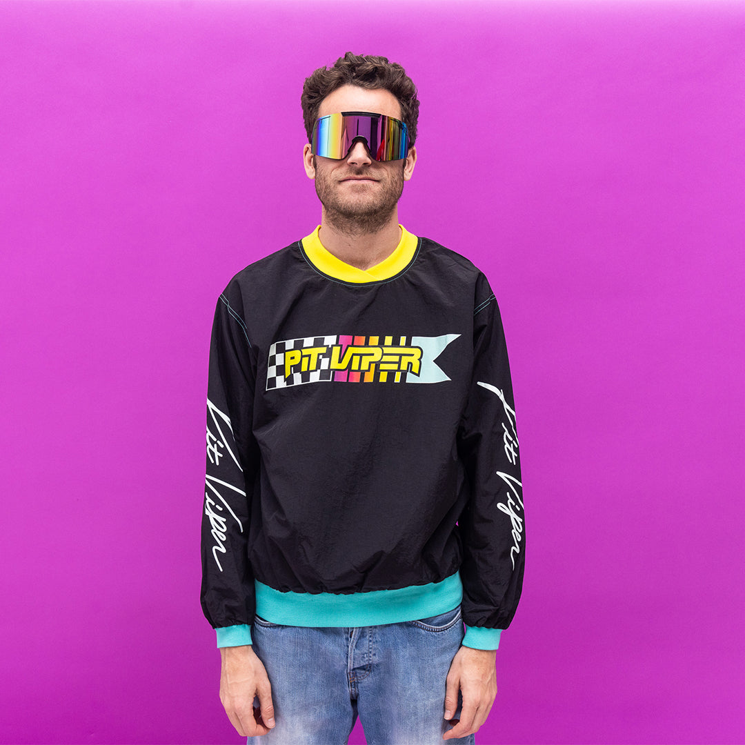 snowmachine_windshirt_lifestyle_0004_PV_NewColorsStudio_AdamClark_Lifestyle_0342.jpg